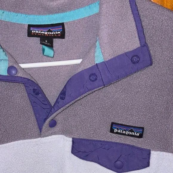 Patagonia Purple and Light Lavender Synchilla Snap-T Fleece Pullover - Picture 6 of 6